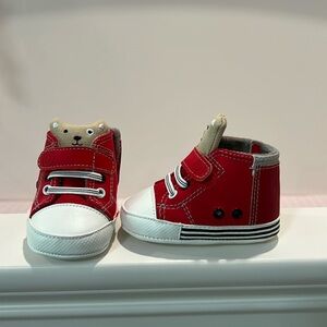 Like New Mayoral Pre-walker Shoes 🚭
